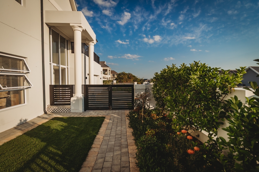 4 Bedroom Property for Sale in Kingswood Golf Estate Western Cape